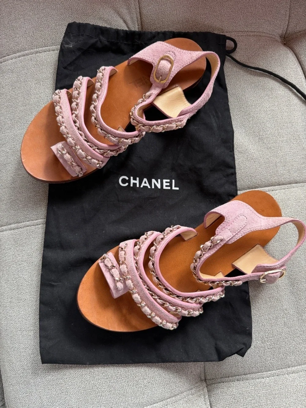Chanel CC logo chain strap sandals gladiator flats shoes pink suede leather 37